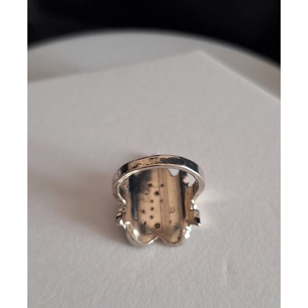Silver-Tone Rhinestone Heart Ring With Arrow Design - Size 8 - Picture 4 of 8